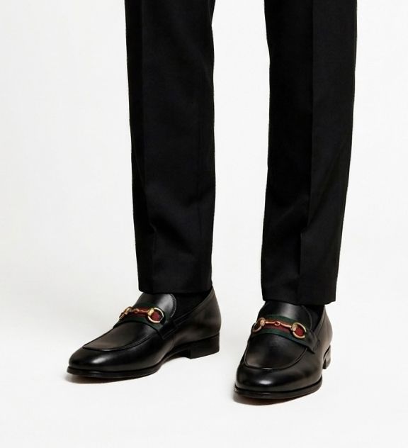 Horsebit Stripe