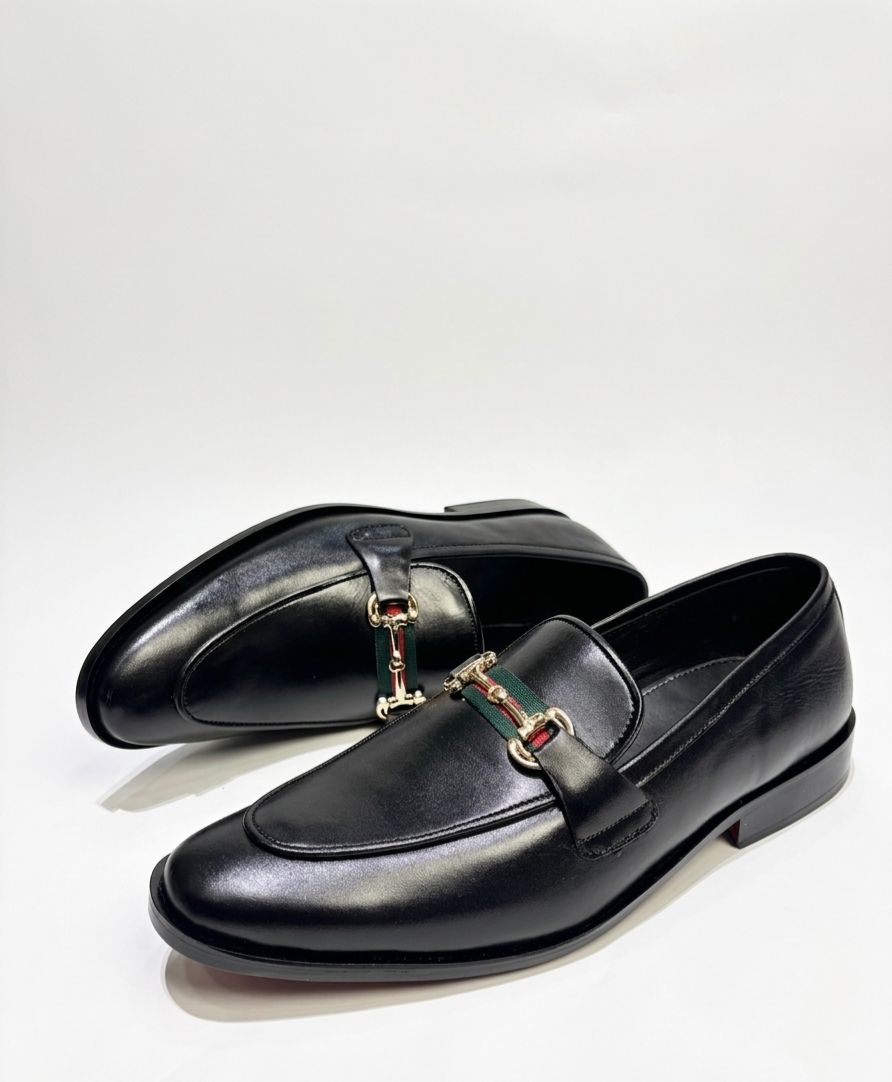 Horsebit Stripe